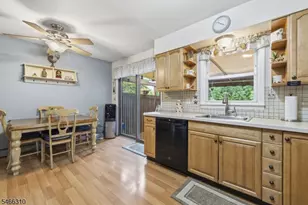 11 Vlietstra Dr, Vernon, NJ 07418 - Photo 9