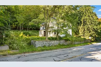 125 W Lindsley Rd, Cedar Grove, NJ 07009 - Photo 7