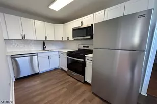 18 Lexington Ave, Montclair, NJ 07042 - Photo 5