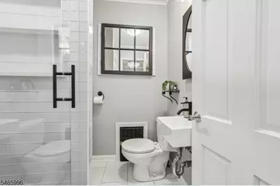 33 Myrtle Ave, Nutley, NJ 07110 - Photo 17