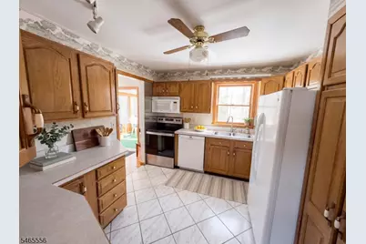 59 Prospect Point Rd, Jefferson Township, NJ 07849 - Photo 3