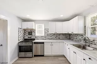 111 Ayers Pl, South Bound Brook Boro, NJ 08880 - Photo 17