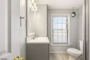 111 Ayers Pl, South Bound Brook Boro, NJ 08880 - Photo 23
