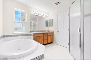 74 Mountainside Dr, Pompton Lakes, NJ 07442 - Photo 15