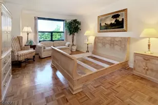 2 Claridge Dr 1Bw, Verona, NJ 07044 - Photo 11