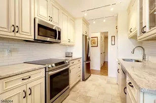 2 Claridge Dr 1Bw, Verona, NJ 07044 - Photo 5