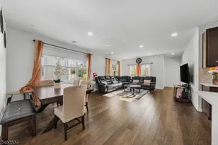 724 Lorhan Dr, Piscataway Township, NJ 08854 - Photo 5