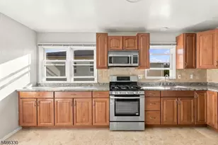 3 General Karge Ct, Elizabeth, NJ 07202 - Photo 9