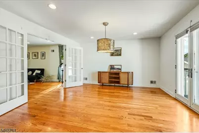 974 Ingersoll Ter, Union Township, NJ 07083 - Photo 9