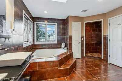974 Ingersoll Ter, Union Township, NJ 07083 - Photo 17