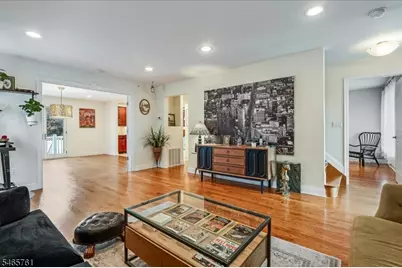 974 Ingersoll Ter, Union Township, NJ 07083 - Photo 5