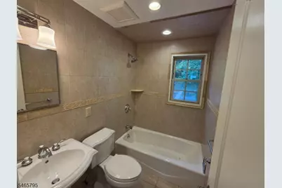 857 Pompton Ave #2, Cedar Grove, NJ 07009 - Photo 11
