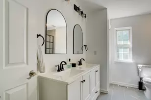 10 Starlight Ct, New Brunswick, NJ 08901 - Photo 17