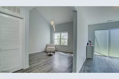 10 Starlight Ct, New Brunswick, NJ 08901 - Photo 9