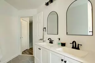 10 Starlight Ct, New Brunswick, NJ 08901 - Photo 19