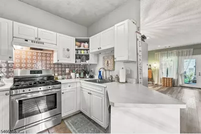 8311 Brittany Dr, Wayne, NJ 07470 - Photo 5
