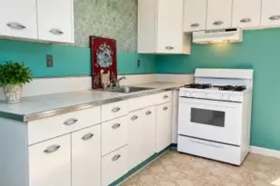 139 Roosevelt Ave, Jersey City, NJ 07304 - Photo 5