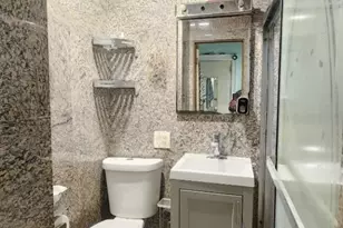 139 Roosevelt Ave, Jersey City, NJ 07304 - Photo 21