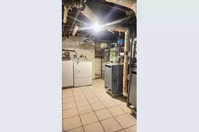139 Roosevelt Ave, Jersey City, NJ 07304 - Photo 19