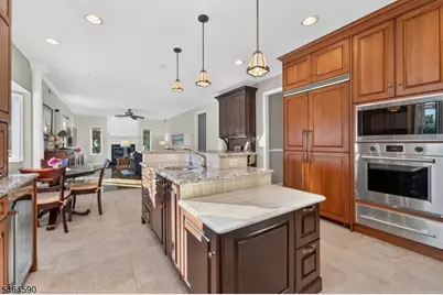 8 Chaucer Dr, Clinton Township, NJ 08801 - Photo 7