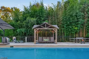 8 Chaucer Dr, Clinton Township, NJ 08801 - Photo 45