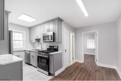32 Kelly Pkwy #1, Bayonne, NJ 07002 - Photo 7