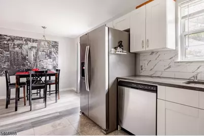 194A N Grove St, East Orange, NJ 07017 - Photo 9