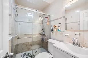 21 Center St, Belleville, NJ 07109 - Photo 11