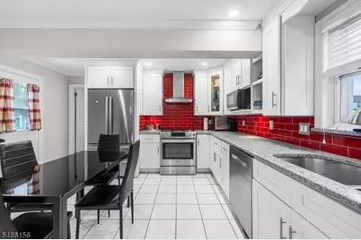 21 Center St, Belleville, NJ 07109 - Photo 15