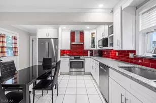 21 Center St, Belleville, NJ 07109 - Photo 15