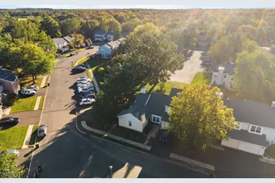 29 Avebury Pl, Franklin Township, NJ 08873 - Photo 25