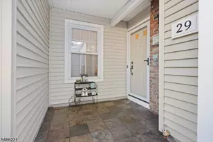29 Avebury Pl, Franklin Township, NJ 08873 - Photo 3