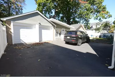 7 Chapman St #1, Bloomfield, NJ 07003 - Photo 3