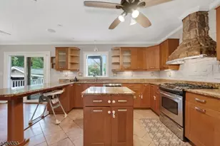 2319 Colonial Dr, Rahway, NJ 07065 - Photo 25