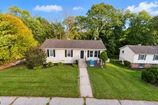 27 Birch Dr, Newton, NJ 07860 - Photo 1