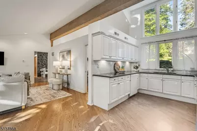 33 Crest Dr, Bernardsville, NJ 07924 - Photo 13