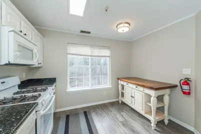 102 Village Dr, Morris Township, NJ 07960 - Photo 11
