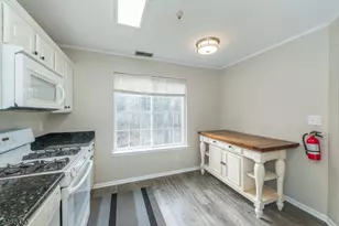 102 Village Dr, Morris Township, NJ 07960 - Photo 11