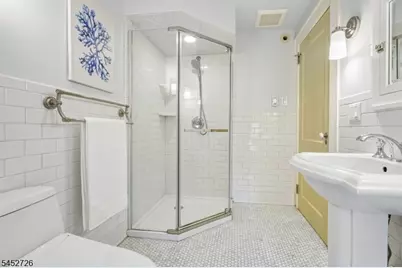 420 Up Mountain Avenue, Montclair, NJ 07043 - Photo 33
