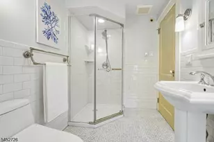 420 Up Mountain Ave, Montclair, NJ 07043 - Photo 33