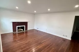 8 Plymouth St, Fairfield, NJ 07004 - Photo 3