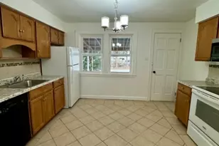 8 Plymouth St, Fairfield, NJ 07004 - Photo 5
