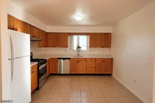 806 Hampden St, Linden, NJ 07036 - Photo 9