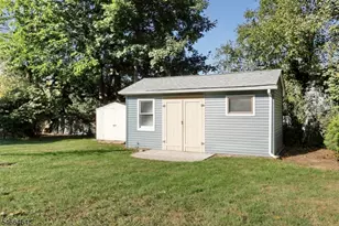 183 N Farview Ave, Paramus, NJ 07652 - Photo 45