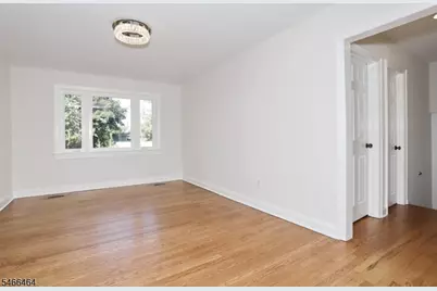 183 N Farview Ave, Paramus, NJ 07652 - Photo 9