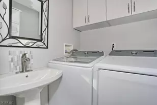 183 N Farview Ave, Paramus, NJ 07652 - Photo 37