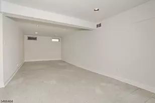 183 N Farview Ave, Paramus, NJ 07652 - Photo 39