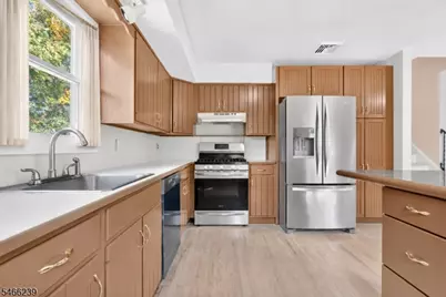 280 Whippany Rd, Hanover Township, NJ 07981 - Photo 7
