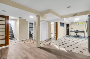 41 Heather Ln, Roselle, NJ 07203 - Photo 27