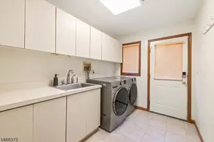 44 Jani Ct, Clifton, NJ 07013 - Photo 23